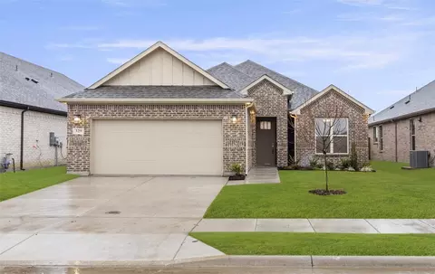 329 Rockstream Dr, Lavon, TX 75166