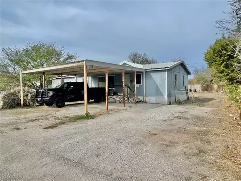 136 Juan Ct, Hudson Oaks, TX 76087