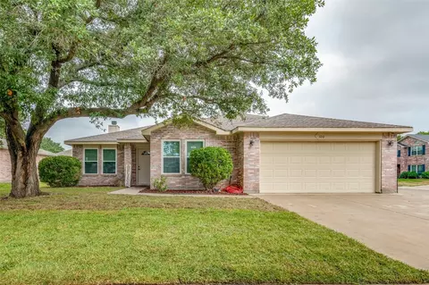 500 Bailey St, Saginaw, TX 76179