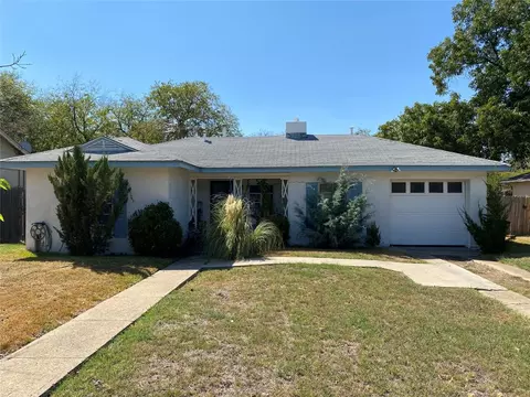 4024 Carolyn Rd, Fort Worth, TX 76109