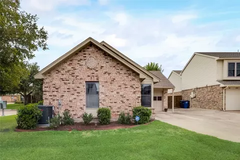 3003 Harbinger Ln, Dallas, TX 75287