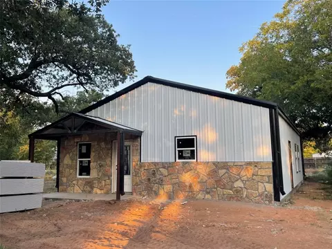 420 Bowie St, Clyde, TX 79510