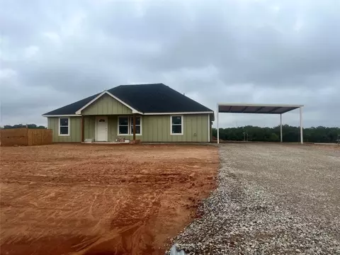 646 Elm Tree Ct, Poolville, TX 76487