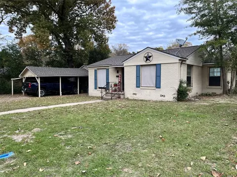 303 Laird Ln, Athens, TX 75751