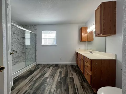 913 Holiday Dr, Tool, TX 75143 photo 13