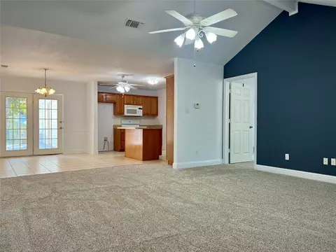 913 Holiday Dr, Tool, TX 75143 photo 5