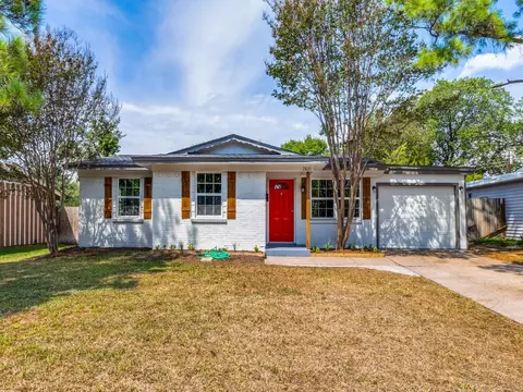 2821 Blue Ridge Dr, Mesquite, TX 75150