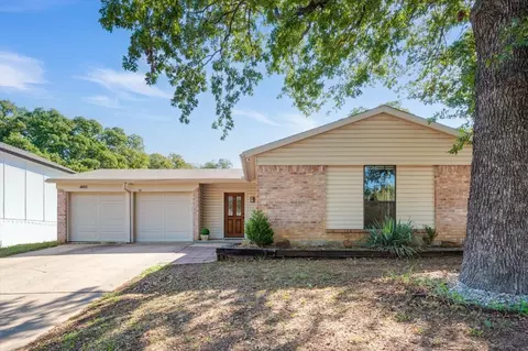4815 Crest Dr, Arlington, TX 76017