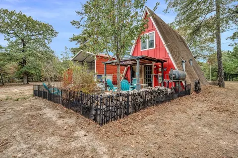 602 King Arthur Ct, Scroggins, TX 75480