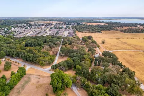 1401 Park St, Azle, TX 76020
