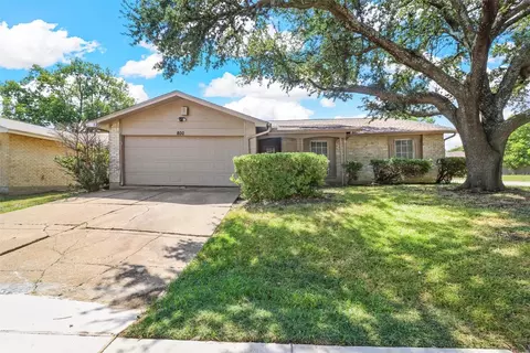 800 E Timberview Ln, Arlington, TX 76014