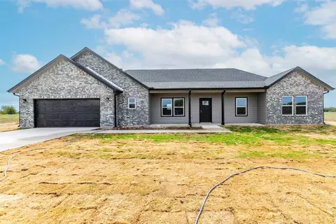 235 Private Road 5441 Pt, Point, TX 75472