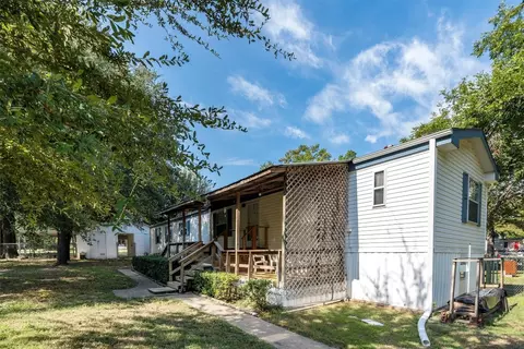 128 Bayview St, Gun Barrel City, TX 75156