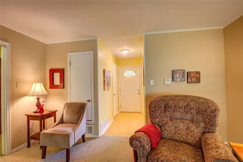1306 Tanglewood Dr, Commerce, TX 75428 photo 13
