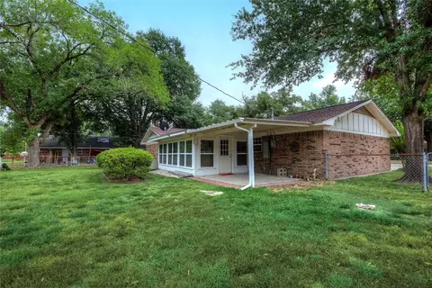 1306 Tanglewood Dr, Commerce, TX 75428 photo 36