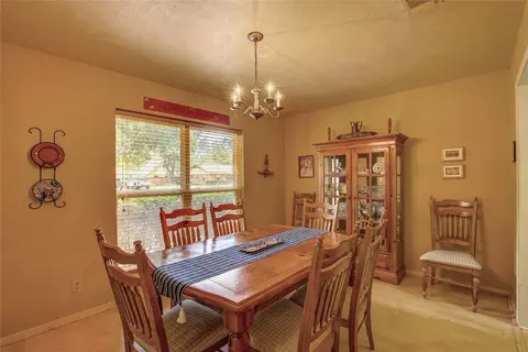 1306 Tanglewood Dr, Commerce, TX 75428 photo 24