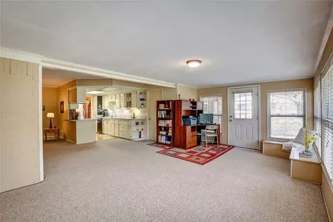 1306 Tanglewood Dr, Commerce, TX 75428 photo 16