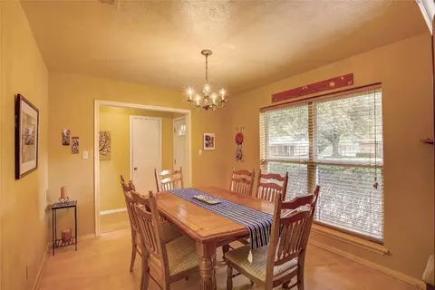 1306 Tanglewood Dr, Commerce, TX 75428 photo 19
