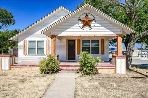 738 N Grafton St, Dublin, TX 76446