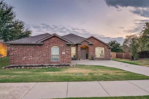 1195 Waters Edge Dr, Rockwall, TX 75087