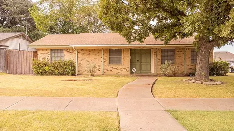 1129 Montclair Dr, Garland, TX 75040