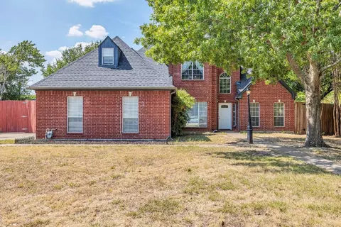 1108 Heather Cir, Cedar Hill, TX 75104