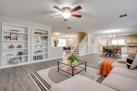 326 Sweetgum Dr, Cedar Hill, TX 75104