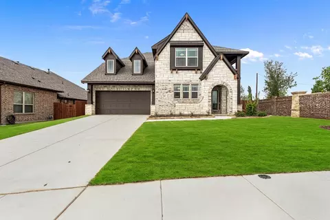 200 Clairmont Dr, Ponder, TX 76259