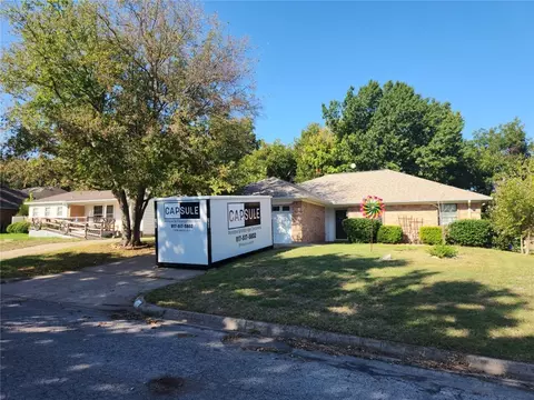 416 Grant Cir, White Settlement, TX 76108