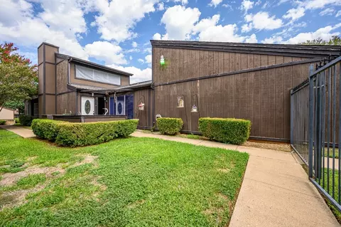5601 Boca Raton Blvd, Fort Worth, TX 76112