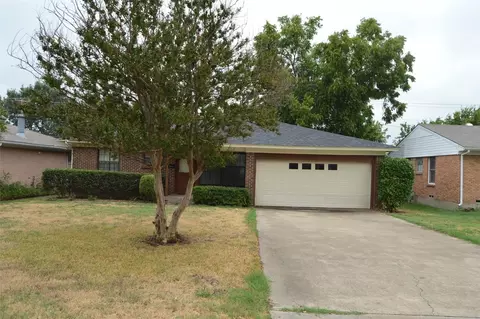 3703 Briscoe St, Greenville, TX 75401