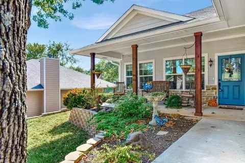 1824 Woodland Park Dr, Denison, TX 75020