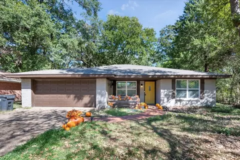 712 Madison Dr, Corsicana, TX 75110