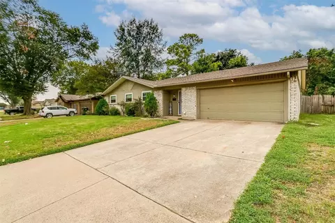 813 Quail Ter, Mansfield, TX 76063