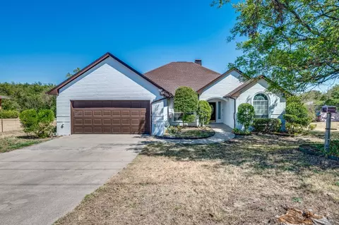 408 Ovilla Rd, Waxahachie, TX 75167