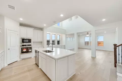 1404 Crocus Ct, Celina, TX 75009 photo 8