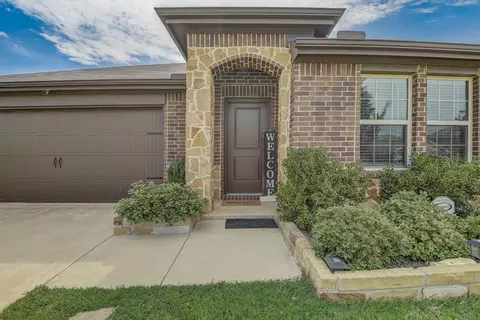 2423 Anton Dr, Forney, TX 75126