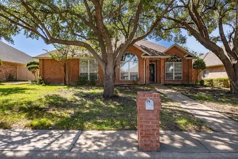 214 Santa Fe Trl, Waxahachie, TX 75165