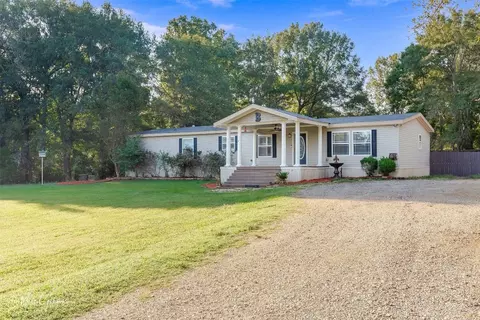 1830 Winfield Rd, Princeton, LA 71067
