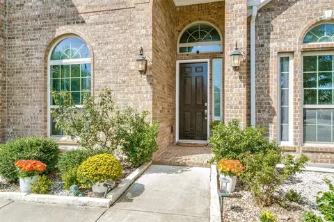 3801 Bonanza Ct, Corinth, TX 76208
