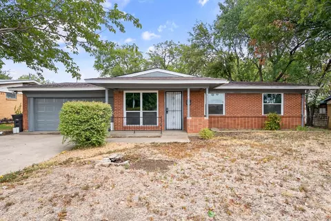 1445 Oak Grove Rd, Fort Worth, TX 76134