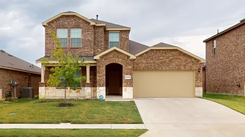 6305 Abby Dr, Aubrey, TX 76227