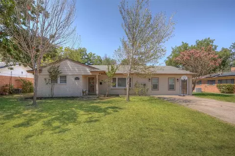 6920 Kingsley Dr, Fort Worth, TX 76134