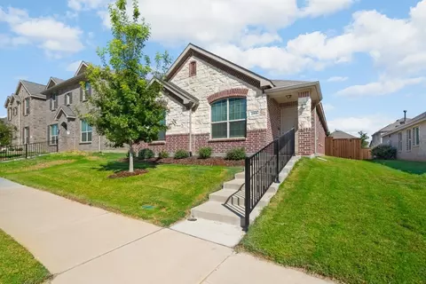 2313 Larimar Dr, Aubrey, TX 76227