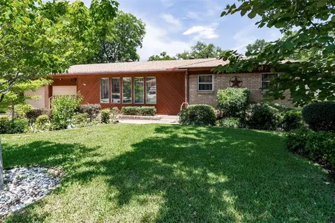 1032 Reed St, Hurst, TX 76053