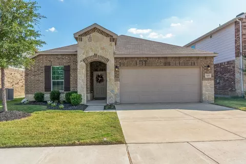 7421 Charbray Rd, Fort Worth, TX 76131