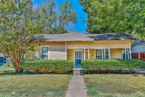 211 E Tennie St, Gainesville, TX 76240