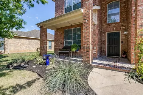 1100 Mourning Dove Dr, Burleson, TX 76028