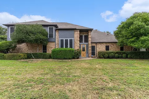 715 E Wheatland Rd, Duncanville, TX 75116