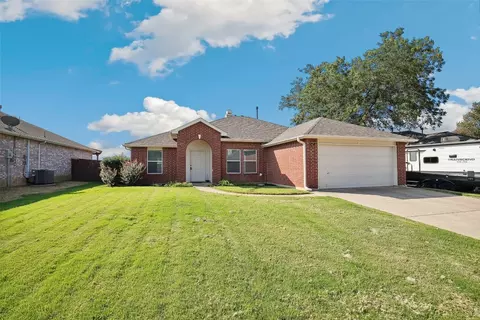 3204 Sparta Dr, Corinth, TX 76210